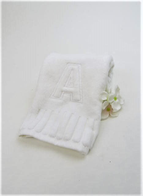 Fingertip Towels - Set of Two/White