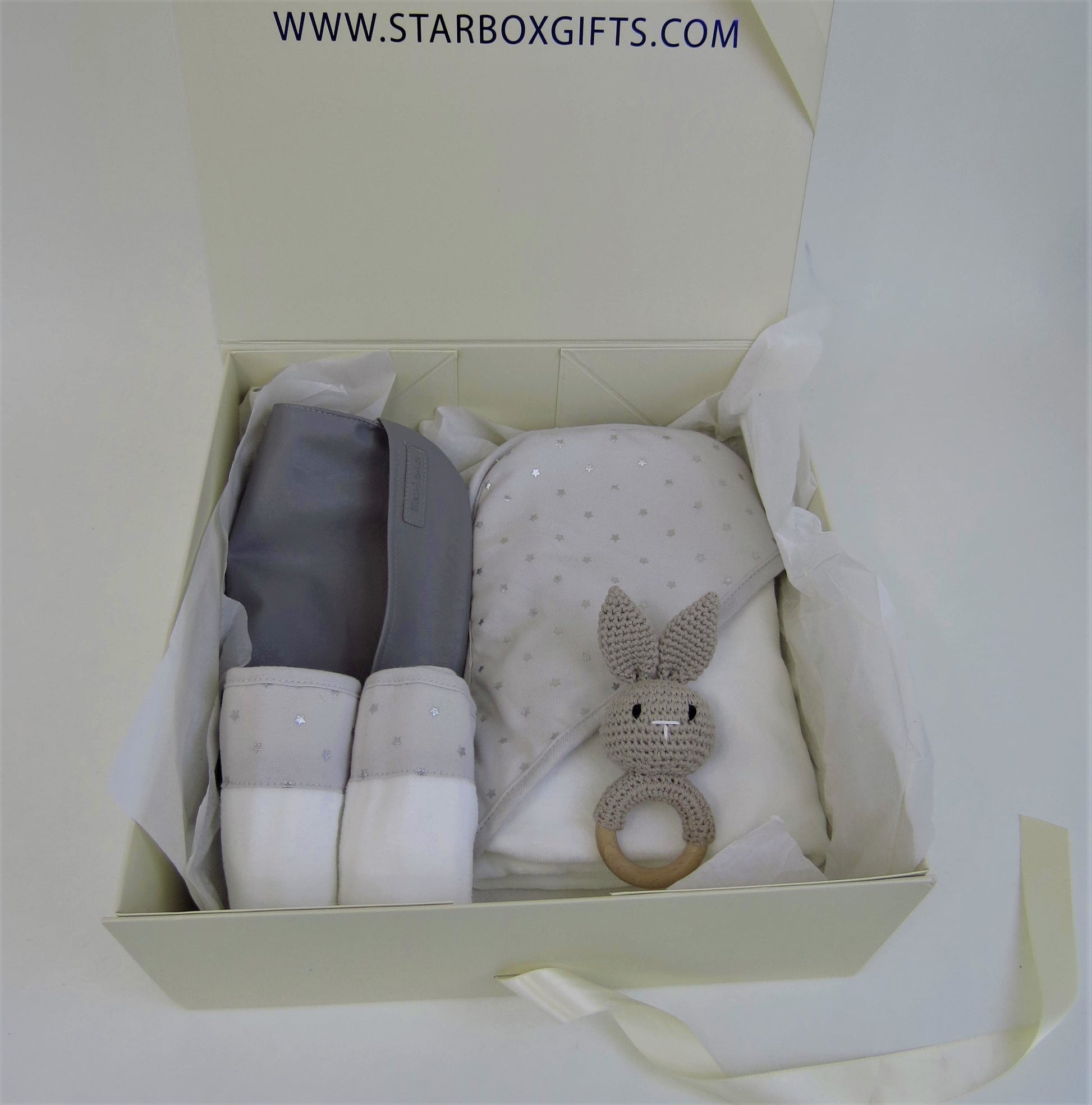 Neutral Baby Gifts: Starbox Gift Box