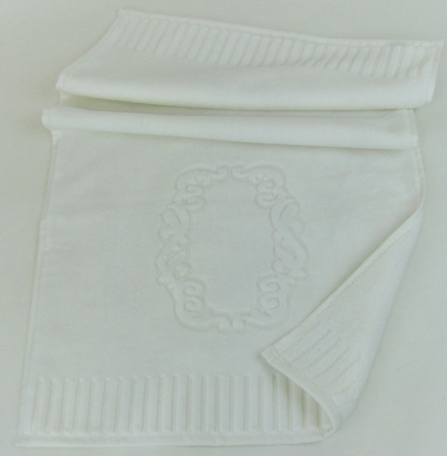 Luxurious Collection Monogramed Hand Towel